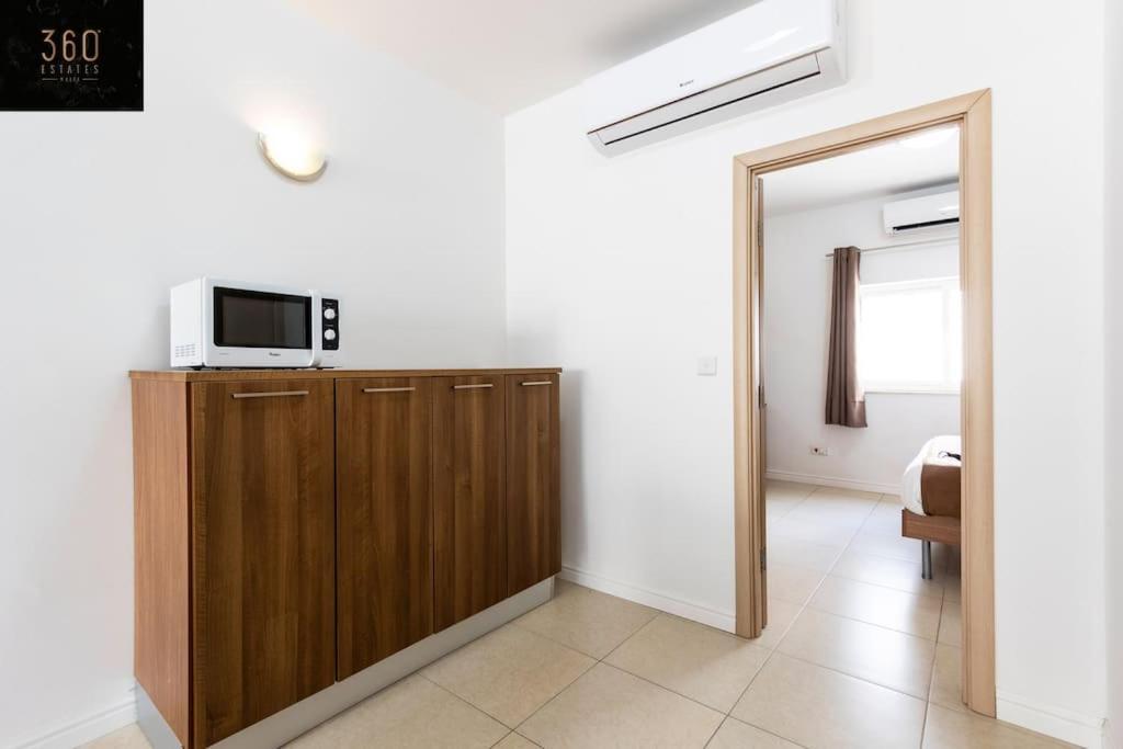 Beautiful, Top Notch 1 Bedroom Apt Just Off The Coast By 360 Estates San Pawl il-Baħar Eksteriør bilde